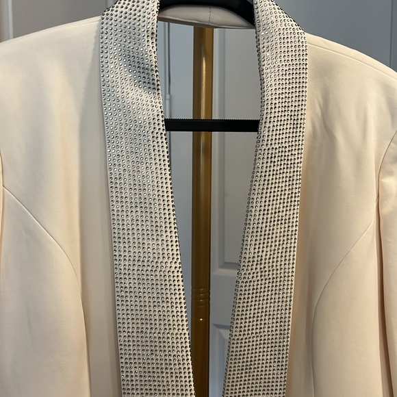 Ladies suit jacket dress. - Picture 2 of 7